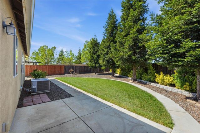 1452 Claridge Ct, Plumas Lake, CA 95961