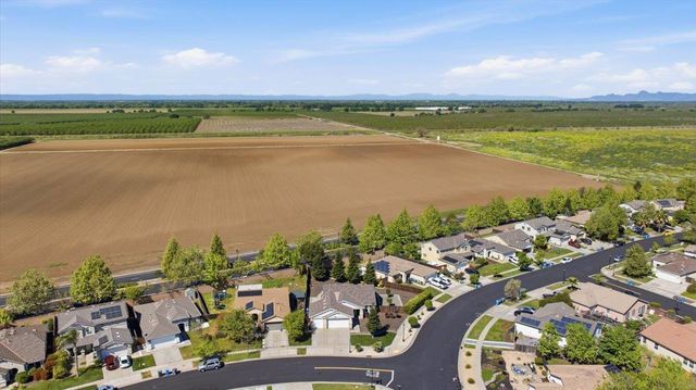 1452 Claridge Ct, Plumas Lake, CA 95961