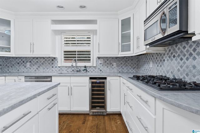 3411 STONELEIGH DRIVE, Vestavia Hills, AL 35223