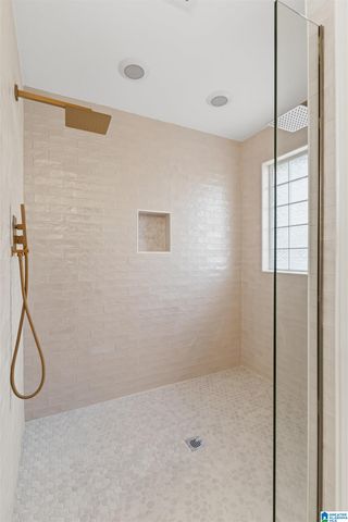 3411 STONELEIGH DRIVE, Vestavia Hills, AL 35223