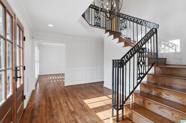 3411 STONELEIGH DRIVE, Vestavia Hills, AL 35223