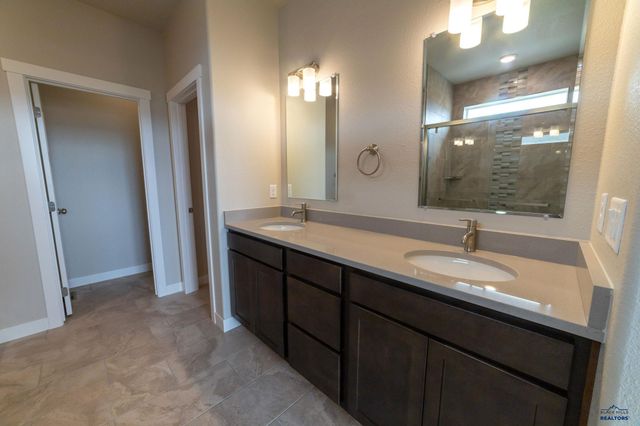 311 ISAAC ST, Rapid City, SD 57703