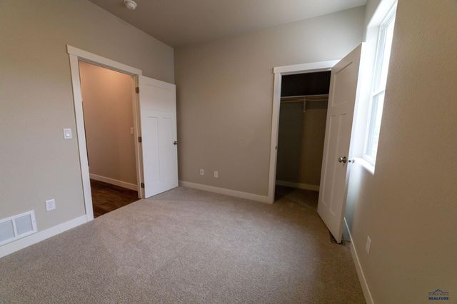 311 ISAAC ST, Rapid City, SD 57703