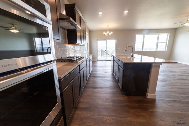 311 ISAAC ST, Rapid City, SD 57703