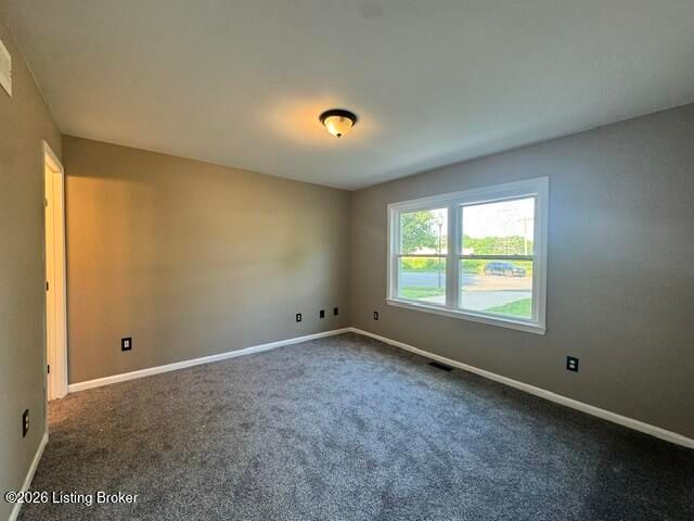 5606 Christian Ridge Ct, Louisville, KY 40258