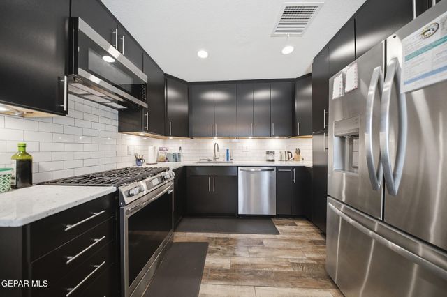 14068 RED DEER ROCK Drive, El Paso, TX 79938