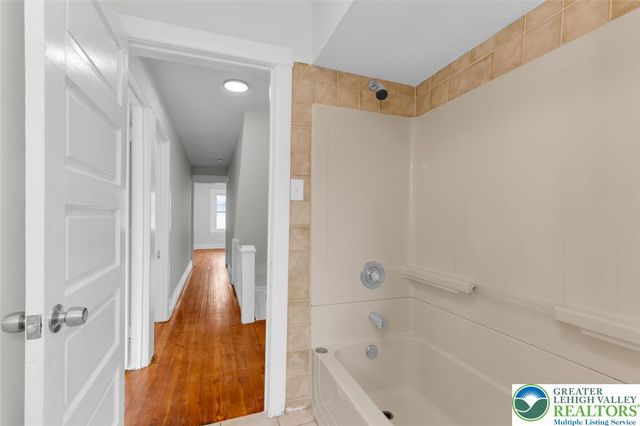 1004 Seneca Street, Fountain Hill Boro, PA 18015