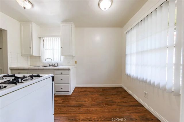 650 W Wilson, Glendale, CA 91203