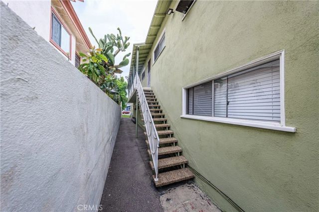 650 W Wilson, Glendale, CA 91203