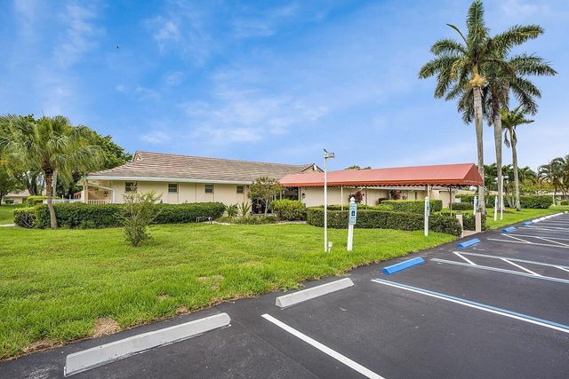 8900 Warwick Drive, Boca Raton, FL 33433