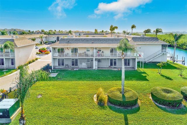 8801 BAY POINTE DRIVE 102, Tampa, FL 33615