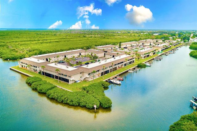 8801 BAY POINTE DRIVE 102, Tampa, FL 33615