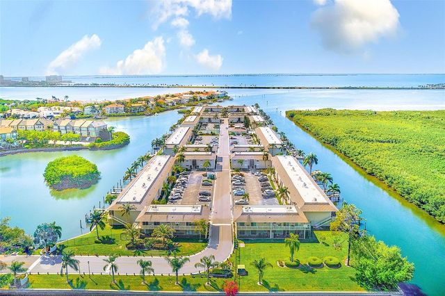 8801 BAY POINTE DRIVE 102, Tampa, FL 33615