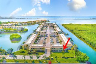 8801 BAY POINTE DRIVE 102, Tampa, FL 33615