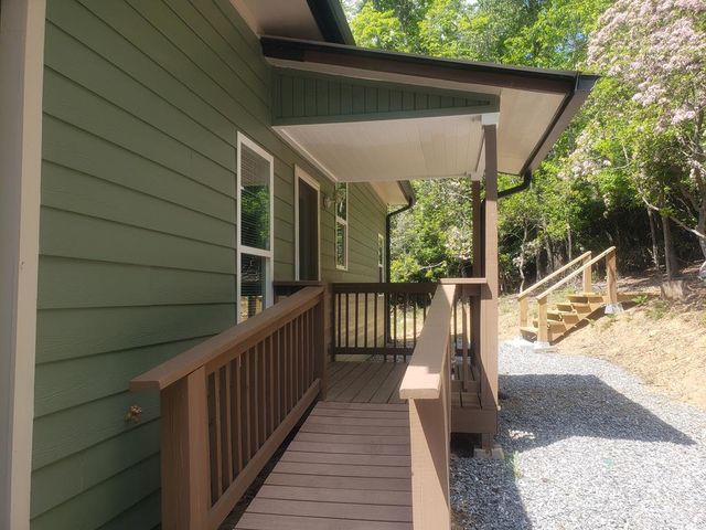 151 Skid Strip Lane, Hayesville, NC 28904