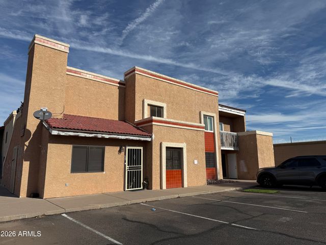 2650 E MCKELLIPS Road 105, Mesa, AZ 85213