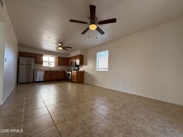 2650 E MCKELLIPS Road 105, Mesa, AZ 85213