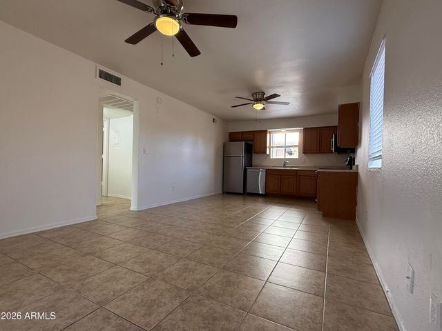 2650 E MCKELLIPS Road 105, Mesa, AZ 85213
