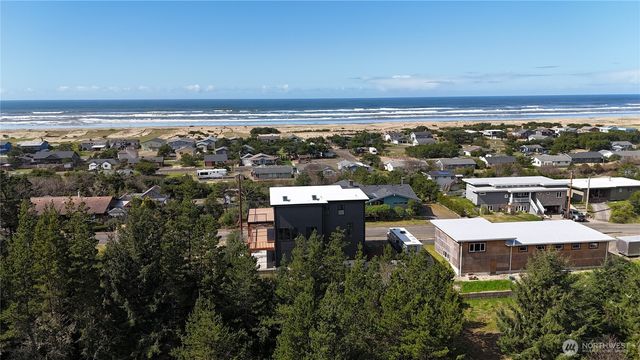 1108 303RD Street, Ocean Park, WA 98640