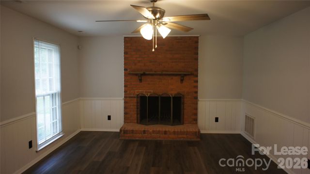 10000 Ridgemore Drive, Charlotte, NC 28277