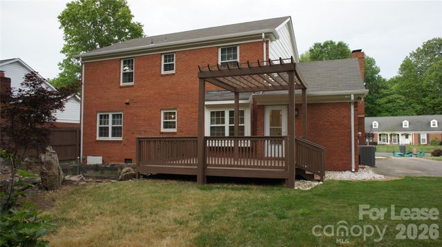 10000 Ridgemore Drive, Charlotte, NC 28277