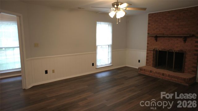 10000 Ridgemore Drive, Charlotte, NC 28277