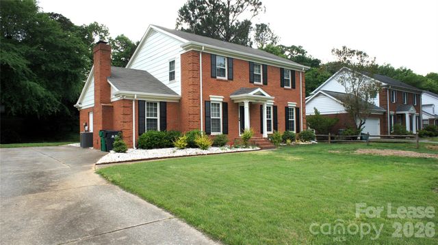 10000 Ridgemore Drive, Charlotte, NC 28277