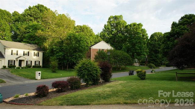 10000 Ridgemore Drive, Charlotte, NC 28277