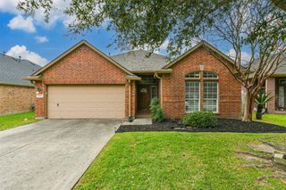 4822 Chase Stone Drive, Bacliff, TX 77518