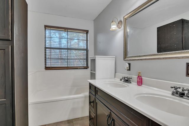 4985 County Road 409D, Henderson, TX 75654