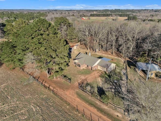 4985 County Road 409D, Henderson, TX 75654
