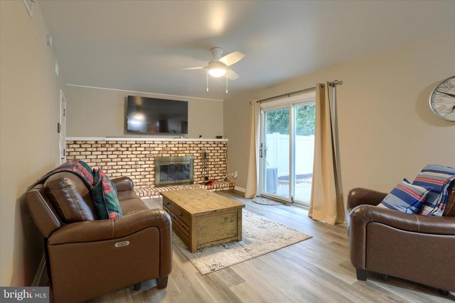 20 SYCAMORE LN, Palmyra, PA 17078