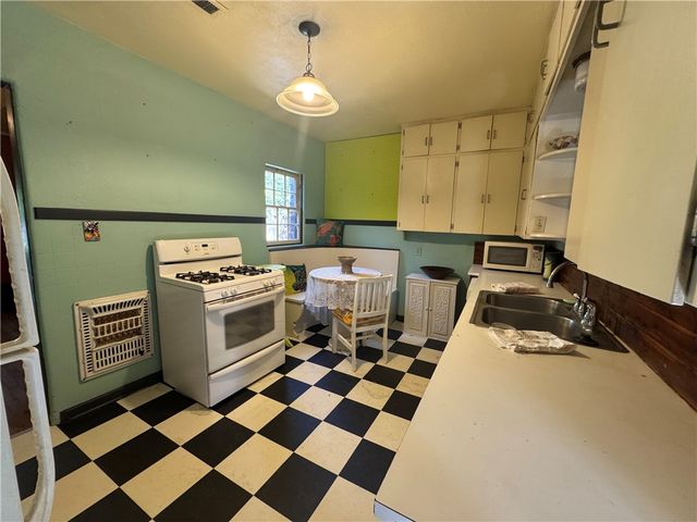 618 N Wilson, Fayetteville, AR 72701