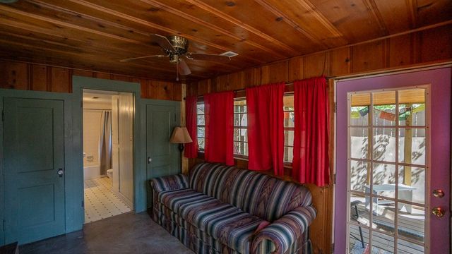 618 N Wilson, Fayetteville, AR 72701