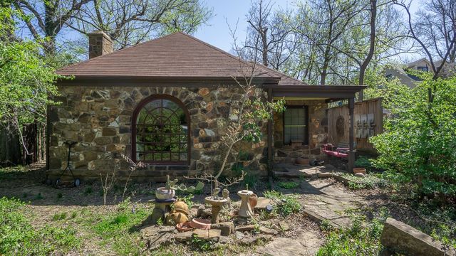 618 N Wilson, Fayetteville, AR 72701