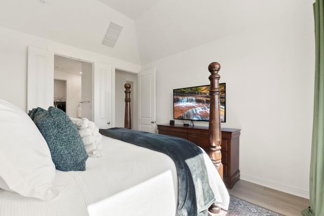 11915 S Pavillion Drive, Mont Belvieu, TX 77523