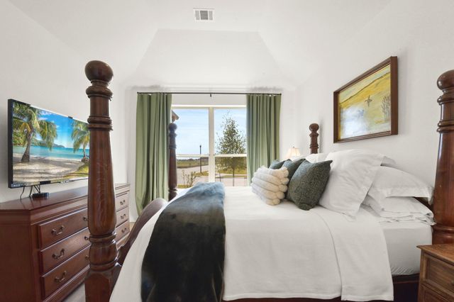 11915 S Pavillion Drive, Mont Belvieu, TX 77523