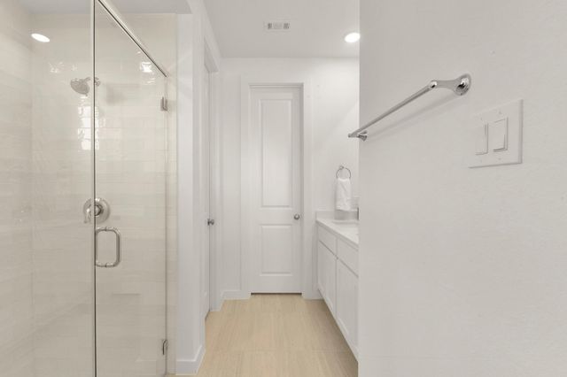 11915 S Pavillion Drive, Mont Belvieu, TX 77523