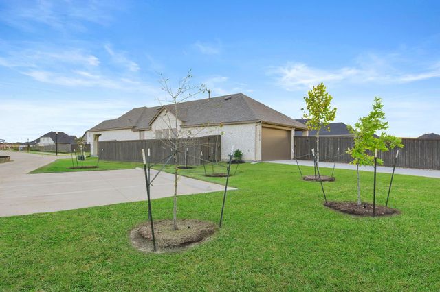11915 S Pavillion Drive, Mont Belvieu, TX 77523