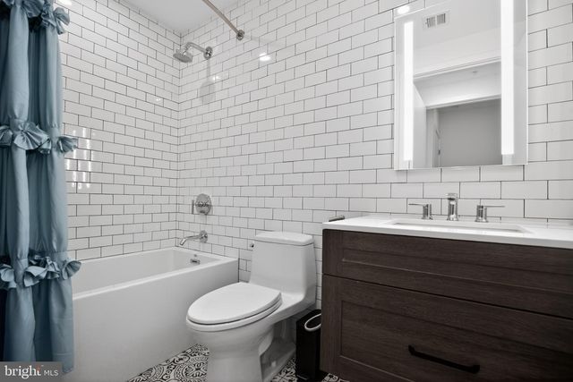 117 N 23RD ST, Philadelphia, PA 19103