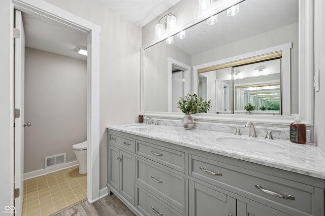 108 Knoll Court A, Noblesville, IN 46062