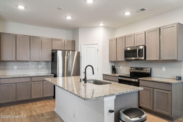 645 Ashvale Lane SE, Bolivia, NC 28422