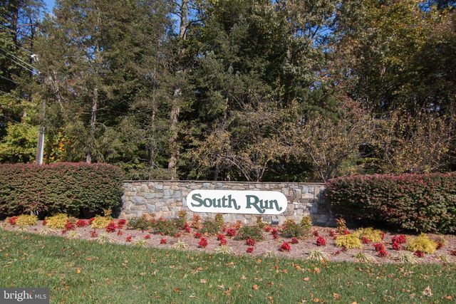 7104 PARK POINT CT, Fairfax Station, VA 22039