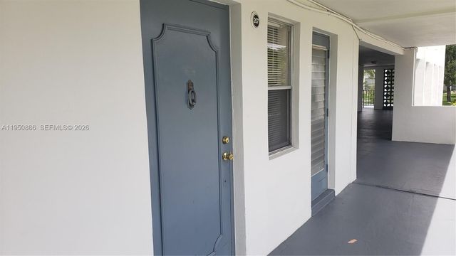 950 Hillcrest Dr 207, Hollywood, FL 33021