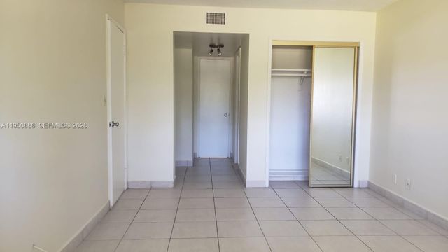 950 Hillcrest Dr 207, Hollywood, FL 33021