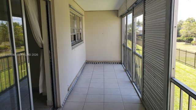 950 Hillcrest Dr 207, Hollywood, FL 33021