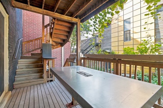 2334 W Medill Avenue, Chicago, IL 60647