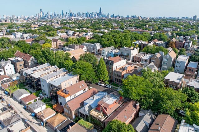 2334 W Medill Avenue, Chicago, IL 60647
