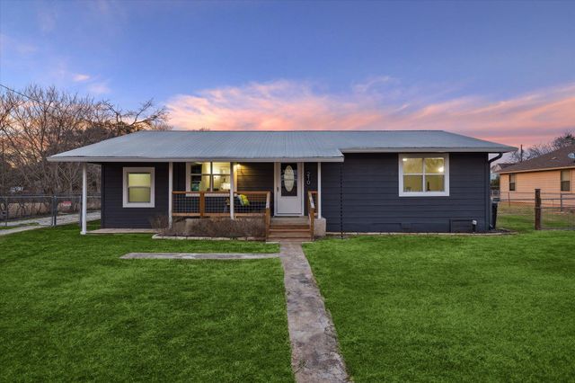 210 Fallwell ST, Liberty Hill, TX 78642