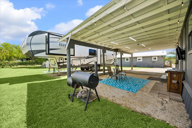 210 Fallwell ST, Liberty Hill, TX 78642